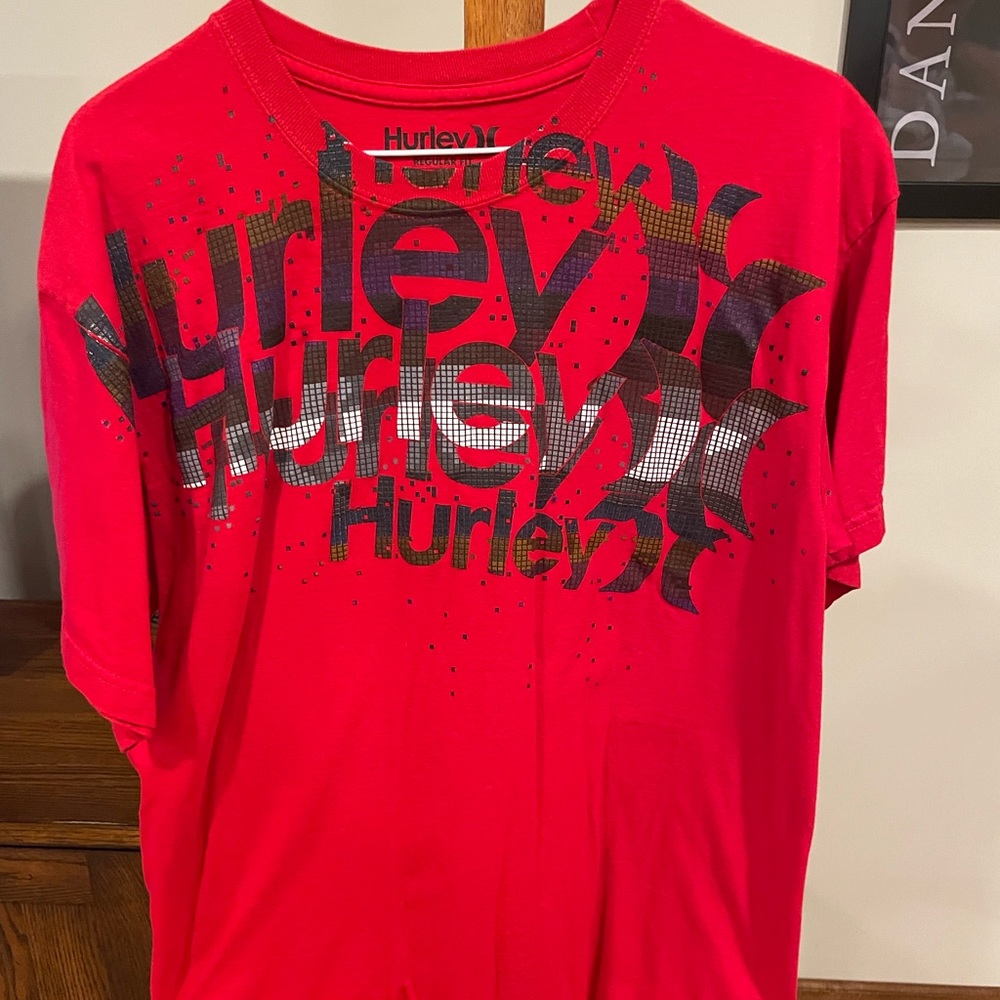 Hurley tshirt